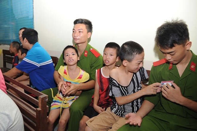 Đem Trung thu sớm tới với trẻ em khuyết tật Việt - Hàn - Ảnh minh hoạ 13